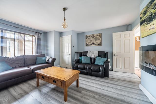 House in Thatcham, West Berkshire - View 4