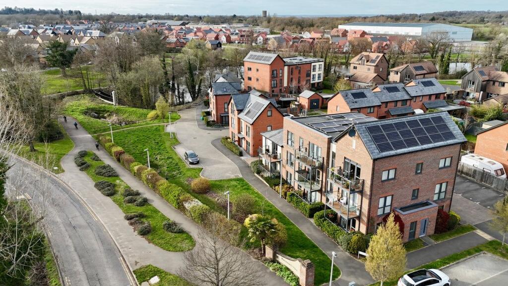 Main image of property: Oak Drive, Arborfield Green, Reading, RG2