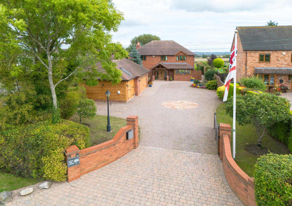 Lower Broadheath, Worcester, Worcestershire photo 2