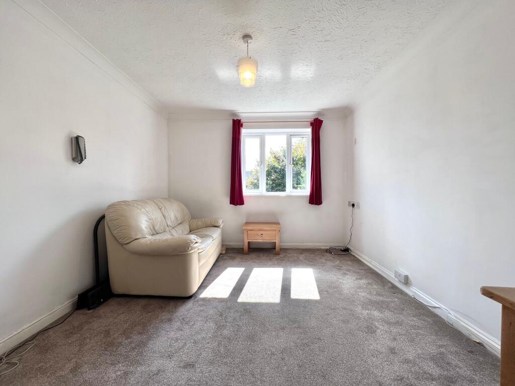 Apartment in Swindon - View 4
