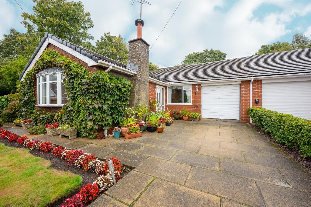 Main image of property: Lynwood Avenue, Aughton L39
