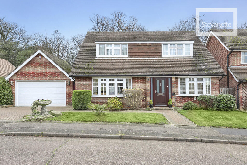 Main image of property: The Summit, Loughton