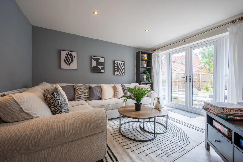 Apartment in Coventry, Deram Parke, Canley Gardens - View 4