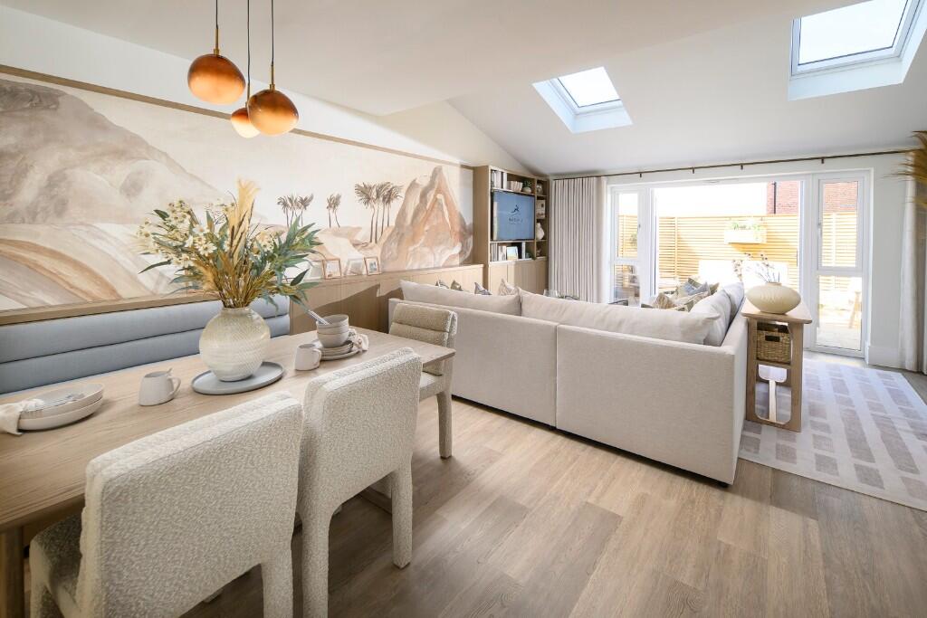 House in Fleet, Edenbrook Village - View 4