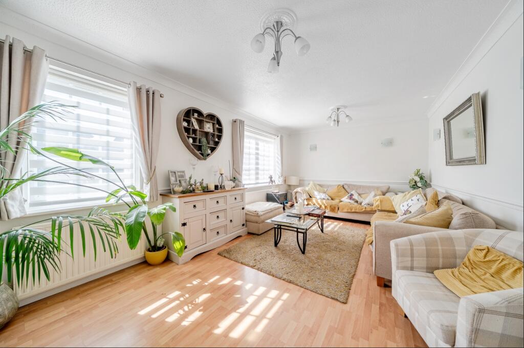 House in Solihull, West Midlands - View 2