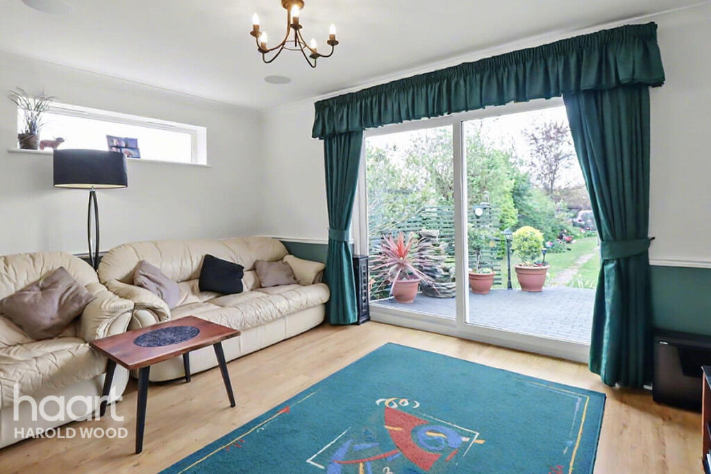 Kenilworth Avenue, Harold Park photo 4