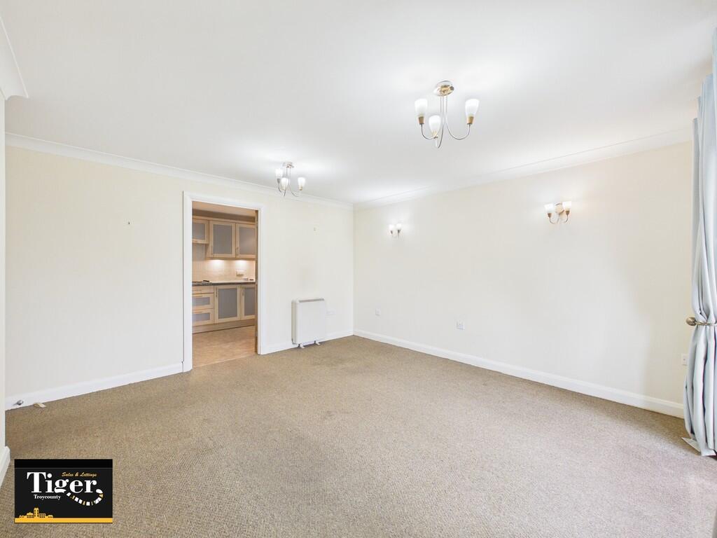 Newton Drive, Blackpool photo 4
