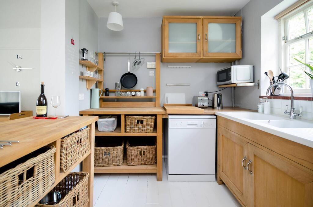 Main image of property: Guildford, GU2