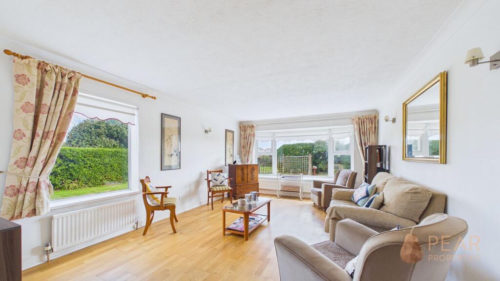 Brighton Road, Lancing, BN15 photo 3