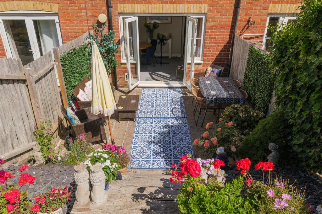 House in Canterbury - View 4