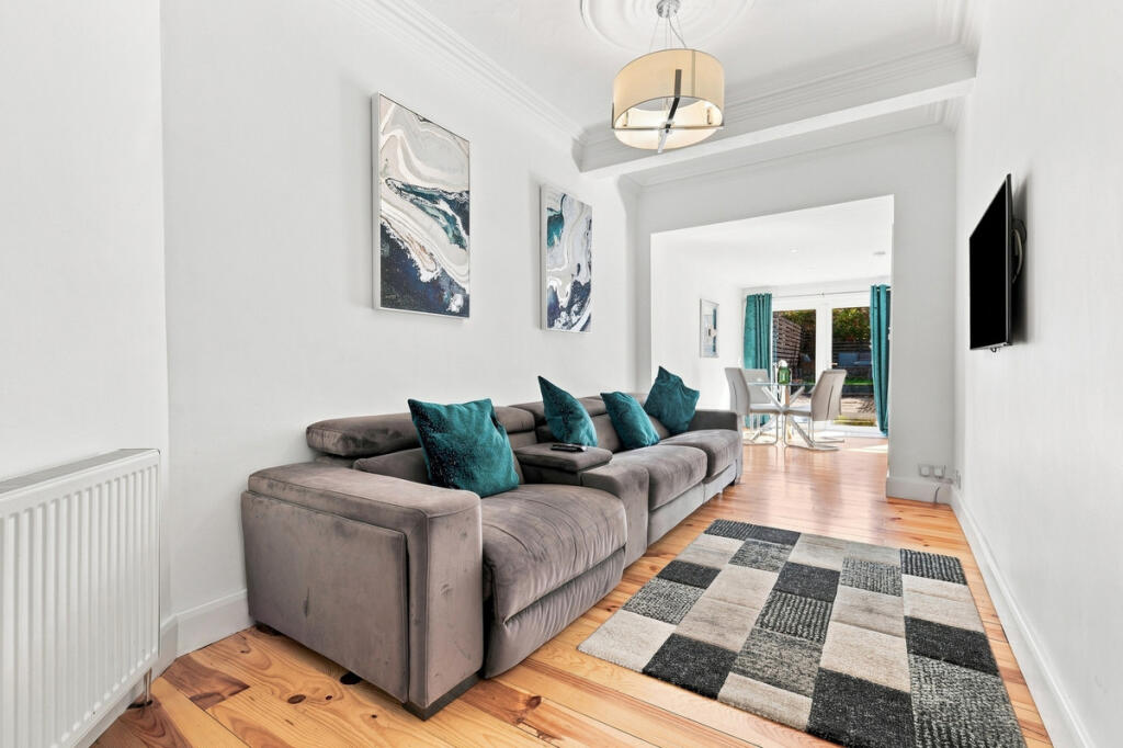 Apartment in Southend-on-Sea, Leigh-on-Sea - View 5