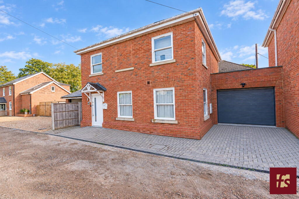 Main image of property: Hunters Mews, Hancombe Road, Sandhurst, GU47 8NP