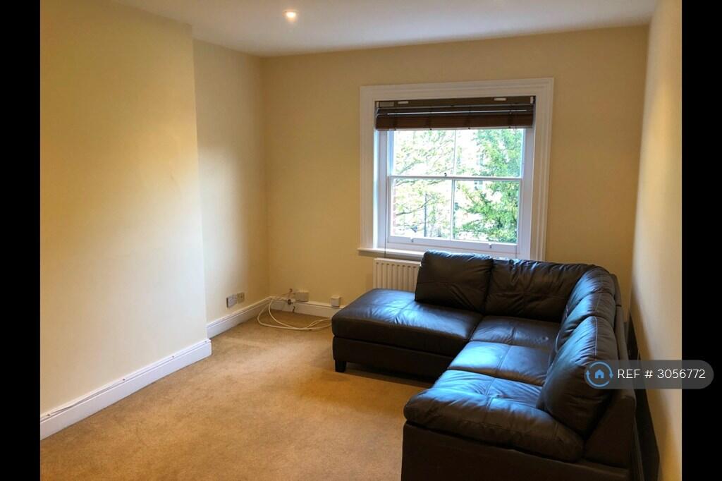 Apartment in London, Stockwell Park, Stockwell - View 4