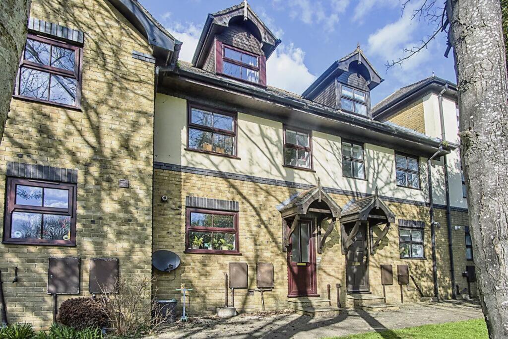 Main image of property: Orchard Mews, Newport, PO30