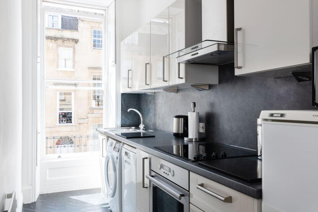 Russel Street, Bath, BA1 photo 3