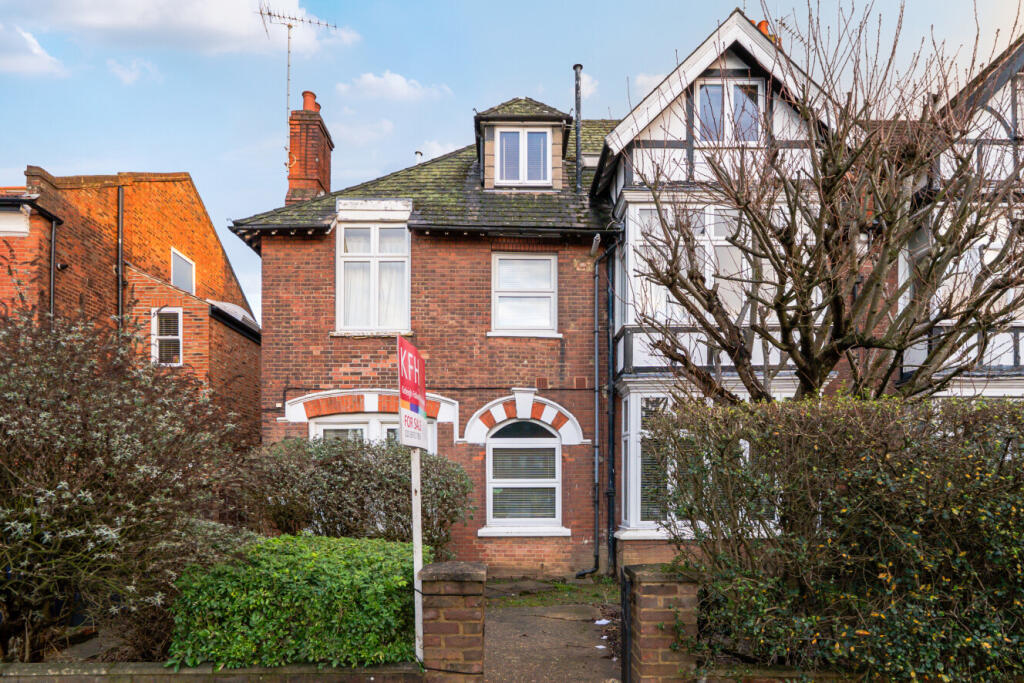 Main image of property: High Road, Finchley, London, N20