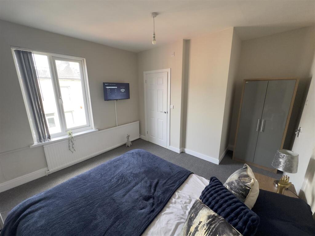 *NEW EN-SUITE ROOM* Derby Street, Mansfield - More