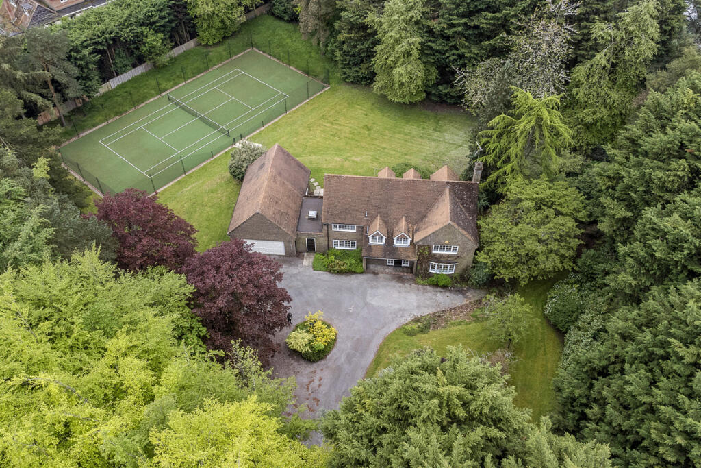 House in Vale of White Horse, Wootton - View 2