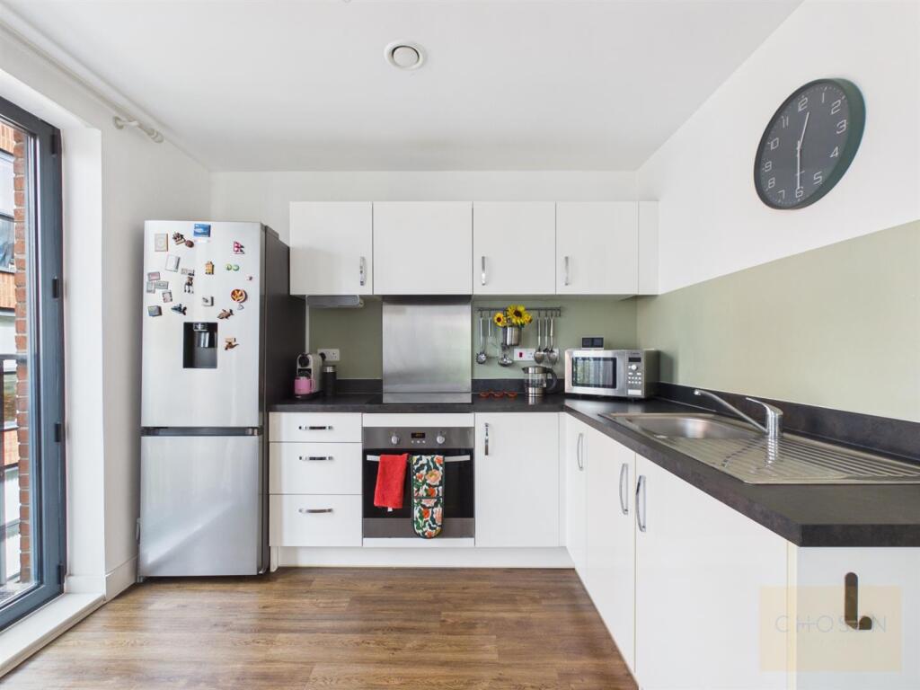 Apartment in Gloucester, Kings Barton - View 4