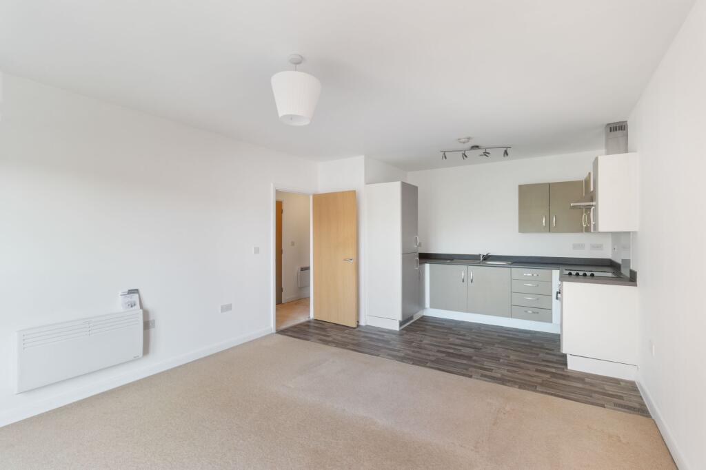 Lulworth Place, Warrington, WA4 photo 3