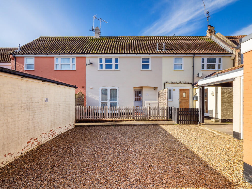 3-bed terraced on High Street, Wells-next-the-Sea, £365,000