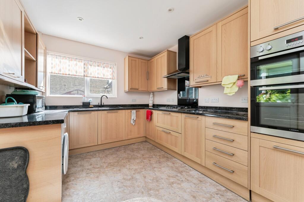 House in Cambridge, Romsey - View 3
