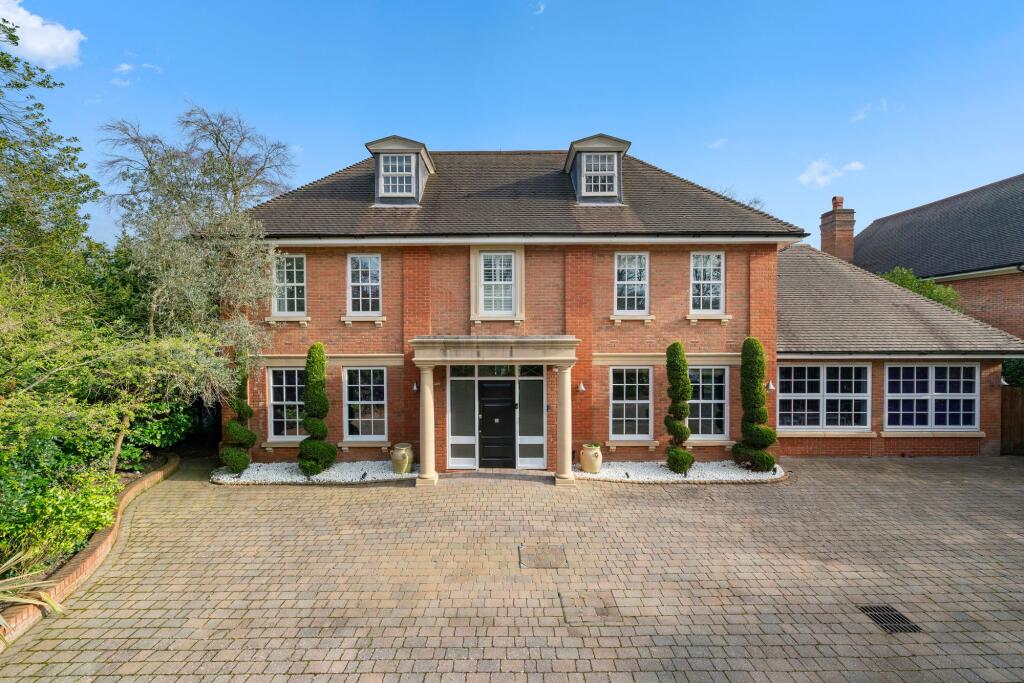 Main image of property: The Barton, Cobham, KT11