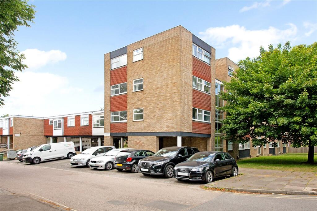Main image of property: The Cedars, Milton Road, Harpenden, Hertfordshire, AL5