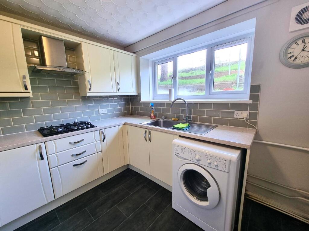 Williams Crescent, Barry, CF62 photo 5