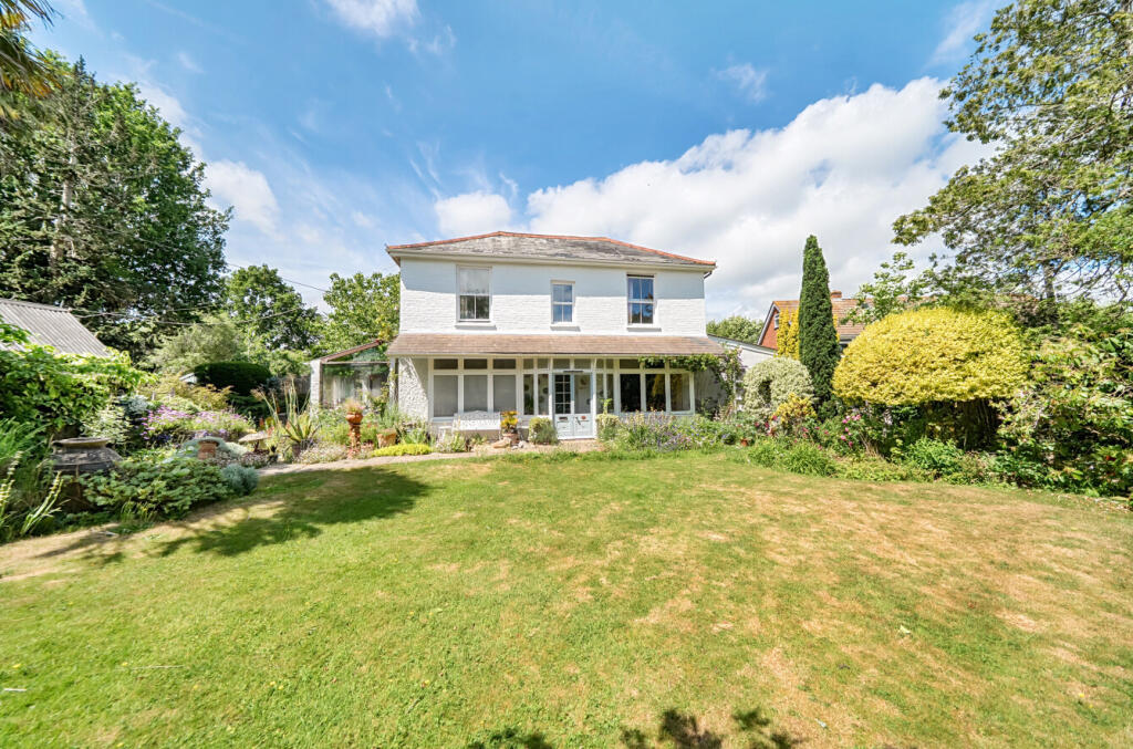 Main image of property: Horndean Road, Emsworth, Hampshire