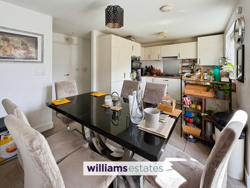 Stryd Yr Wylan, Ruthin, LL15 photo 4