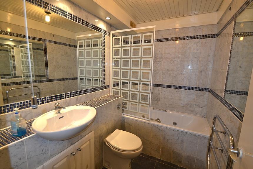 Apartment in London, City of Westminster - More