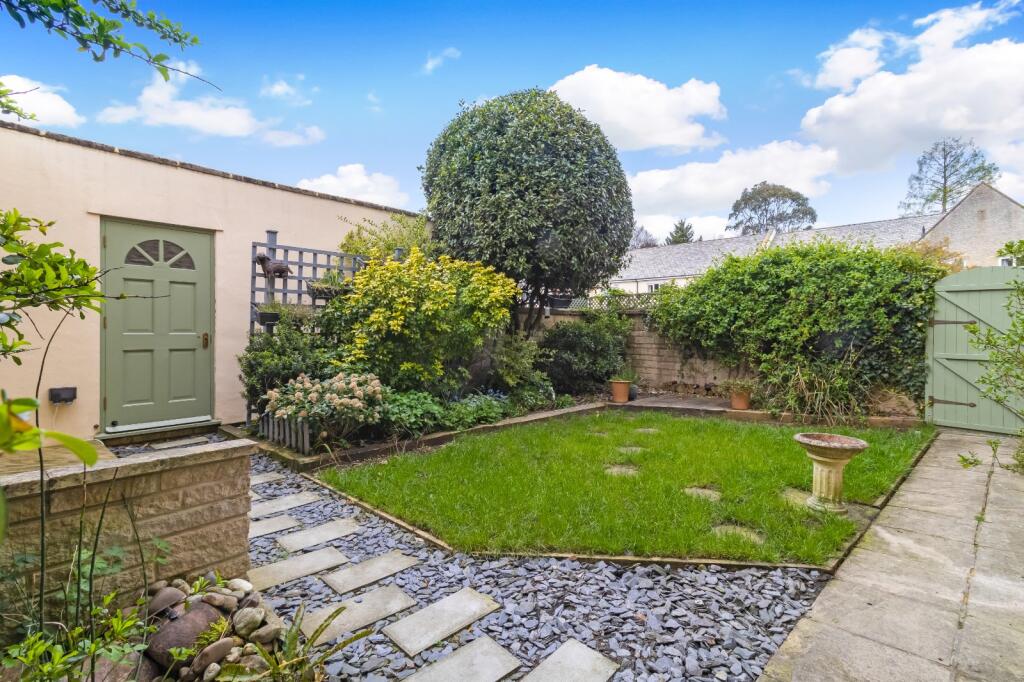 Apartment in Cotswold, Watermoor, Cirencester - View 2