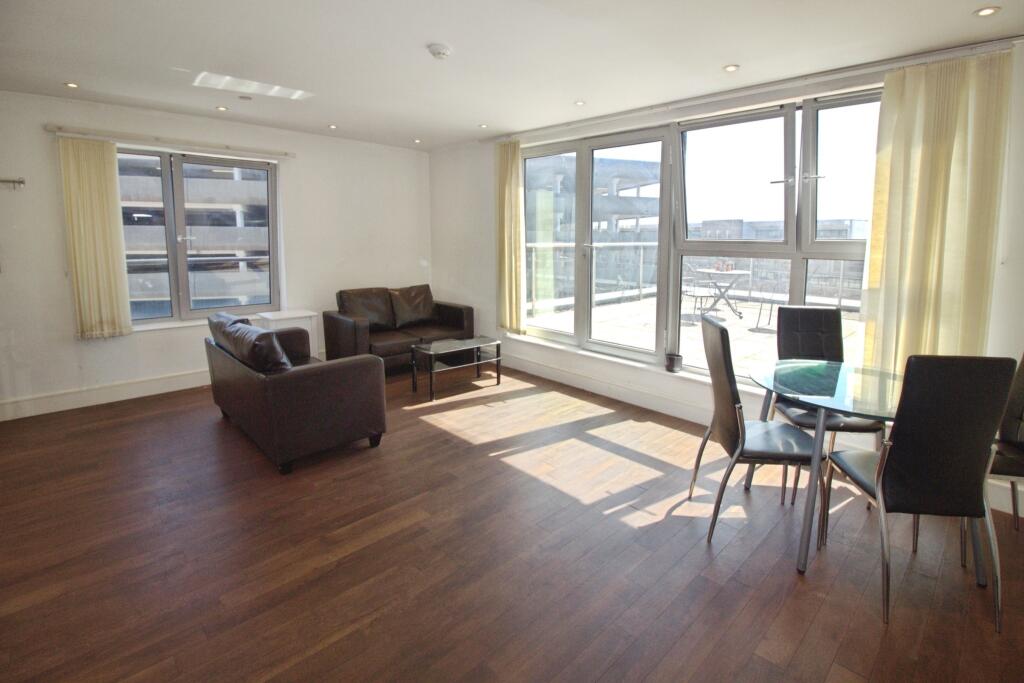 Main image of property: Hanley Street, Nottingham, Nottinghamshire, NG1