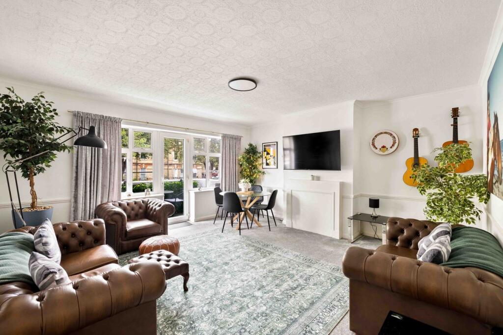 Apartment in Folkestone, Lynwood - View 2