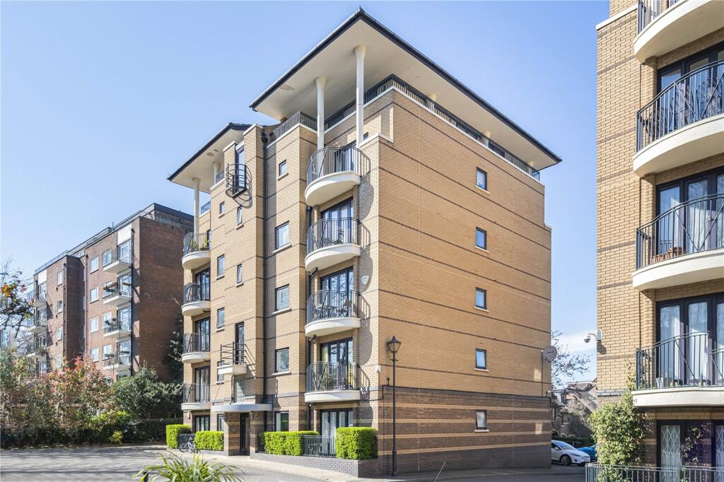 Main image of property: Ridgeway Gardens, London, N6