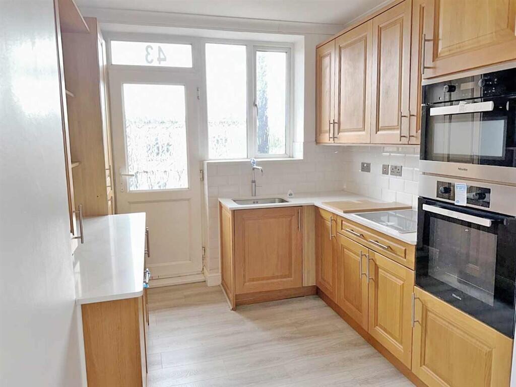 Apartment in London - View 5