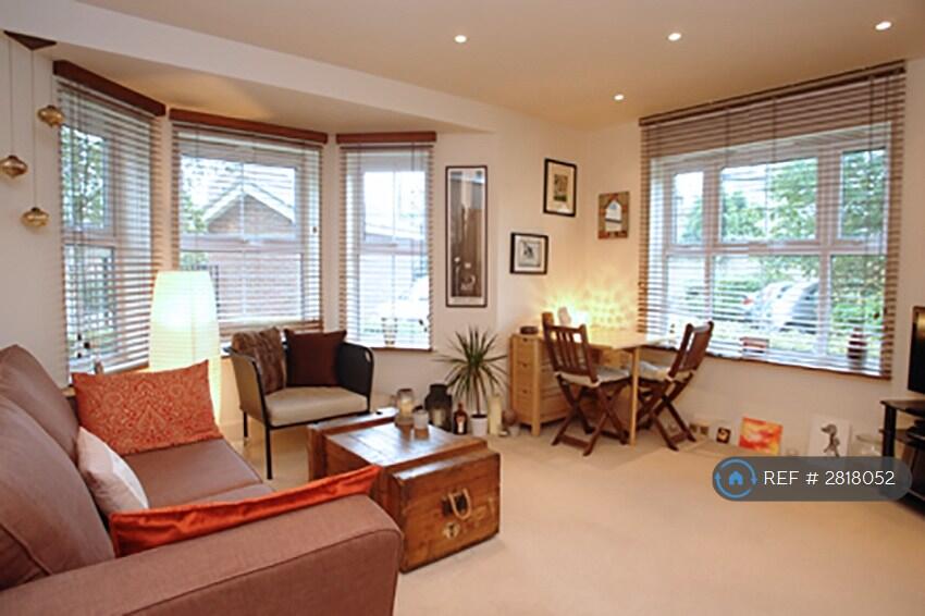 Main image of property: Hayes Grove, London, SE22