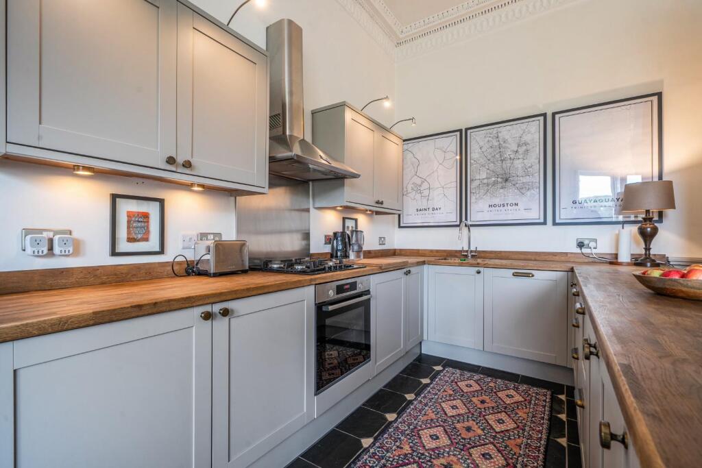 Kensington Place, Bath photo 4
