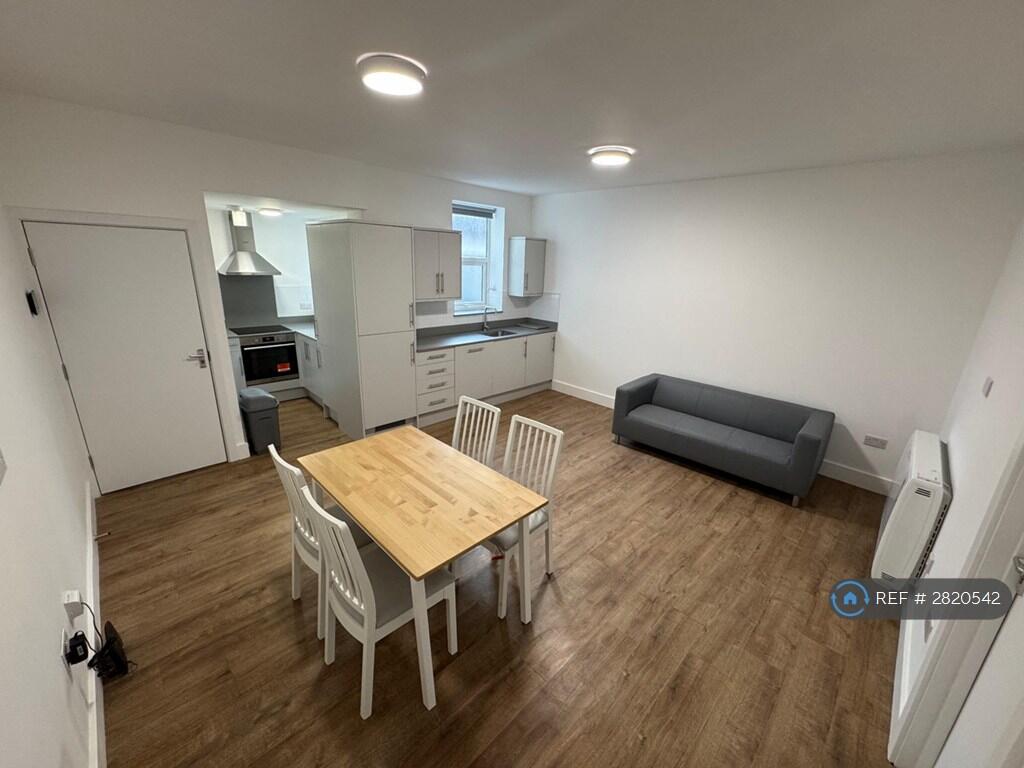 Main image of property: The Broadway, Southall, UB1