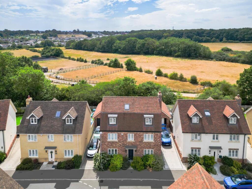 House in Southend-on-Sea - View 4