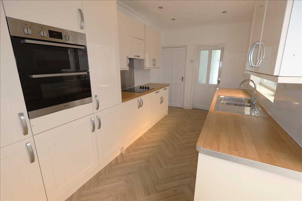 House in Milton Keynes, Wolverton and Greenleys - View 5