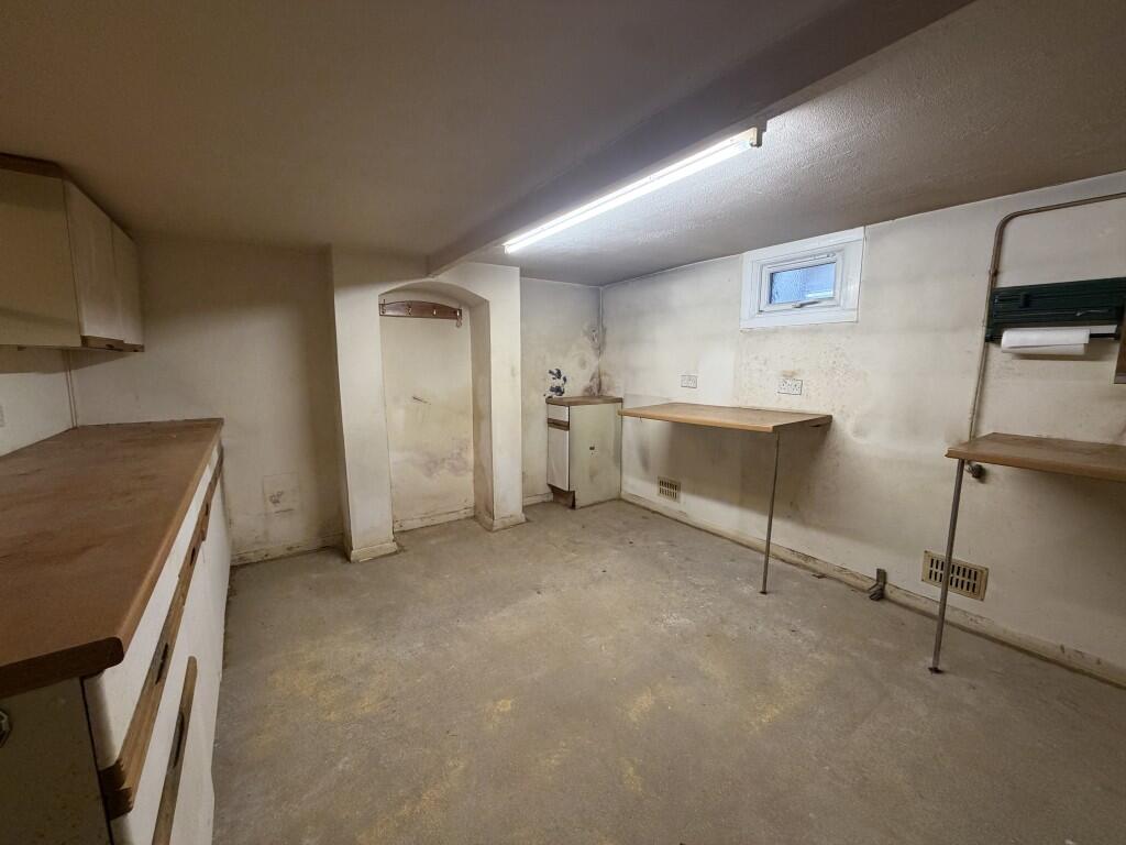 House in Ipswich - View 5