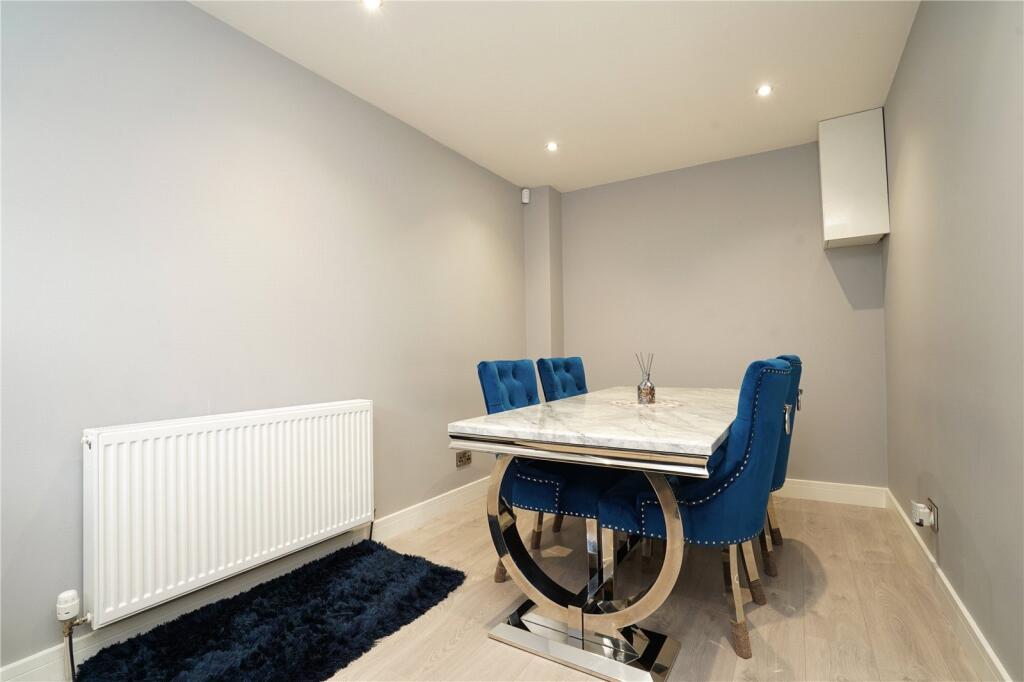 House in Leicester, Hamilton - More
