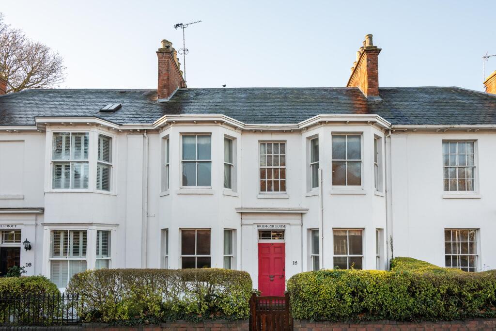 Main image of property: Abbey End, Kenilworth, Warwickshire, CV8