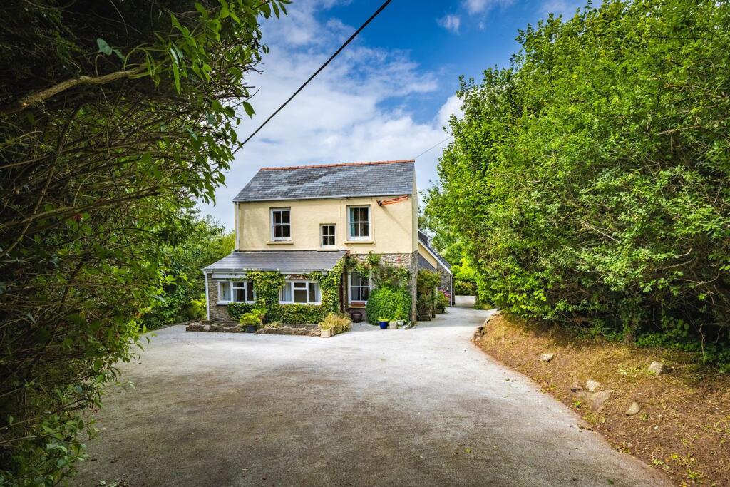 Main image of property: Holloway Hill, Penally, Tenby, SA70
