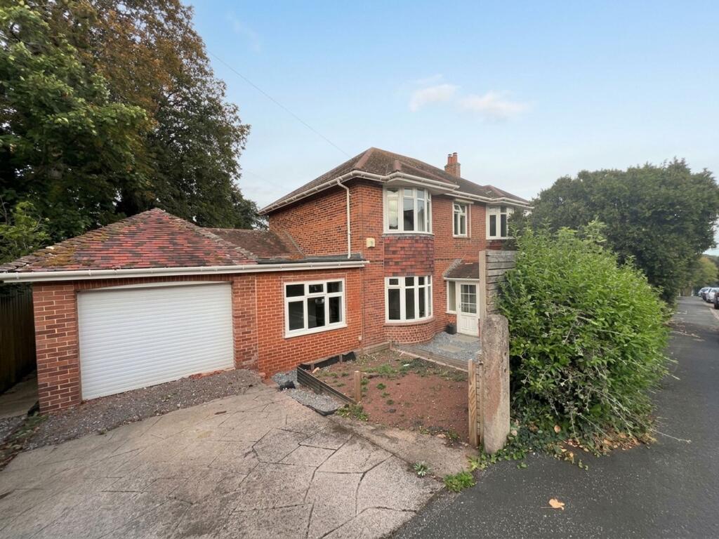 Main image of property: East Cliff Road, Dawlish, EX7