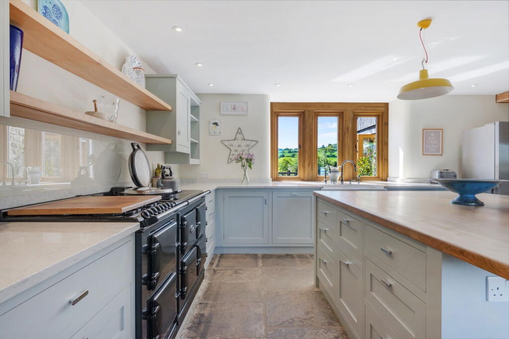 Beckside Farm, Beckwithshaw, Harrogate, HG3 photo 3