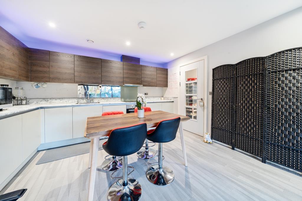 Main image of property: Slough, Berkshire, SL2