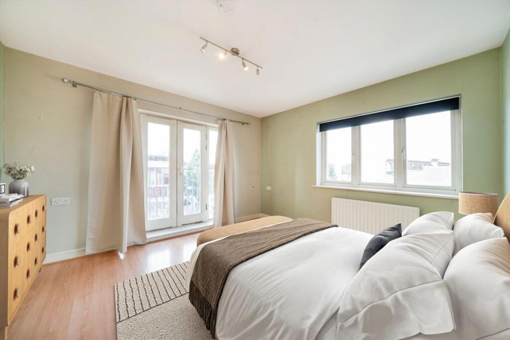 Apartment in London - View 4